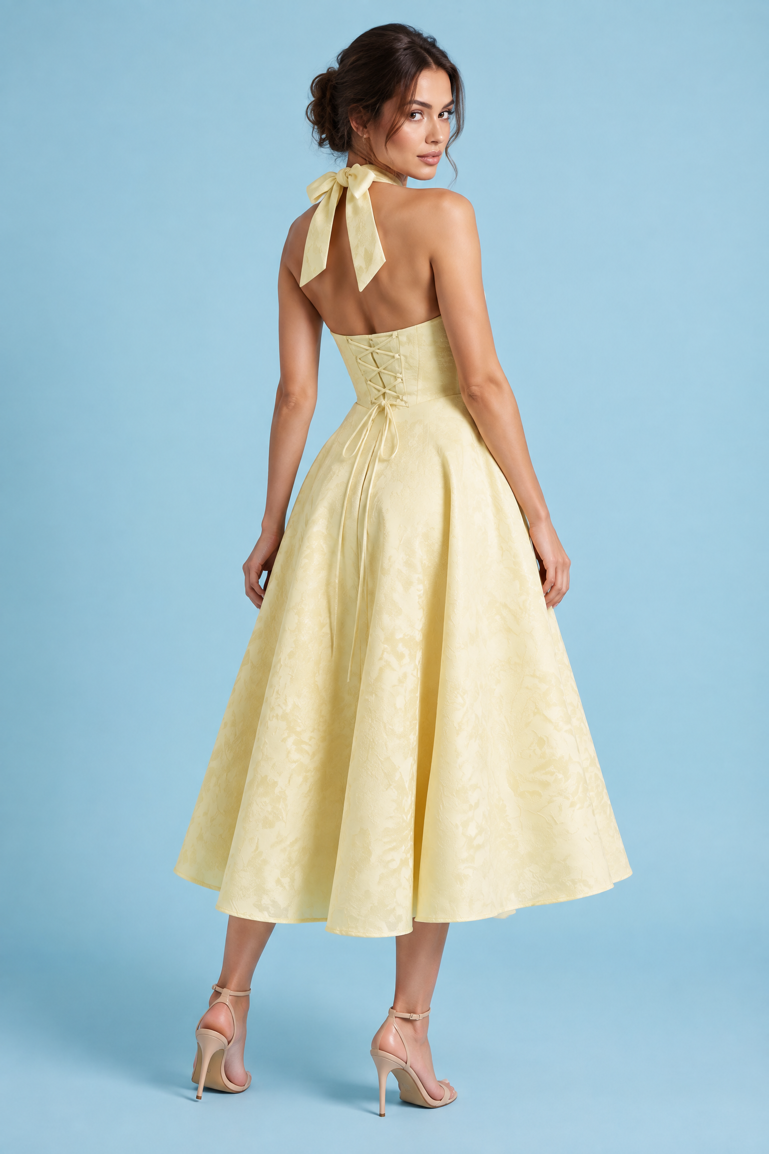Robe midi jacquard à encolure dos nu jaune | Vue de dos | Lounelle Paris
