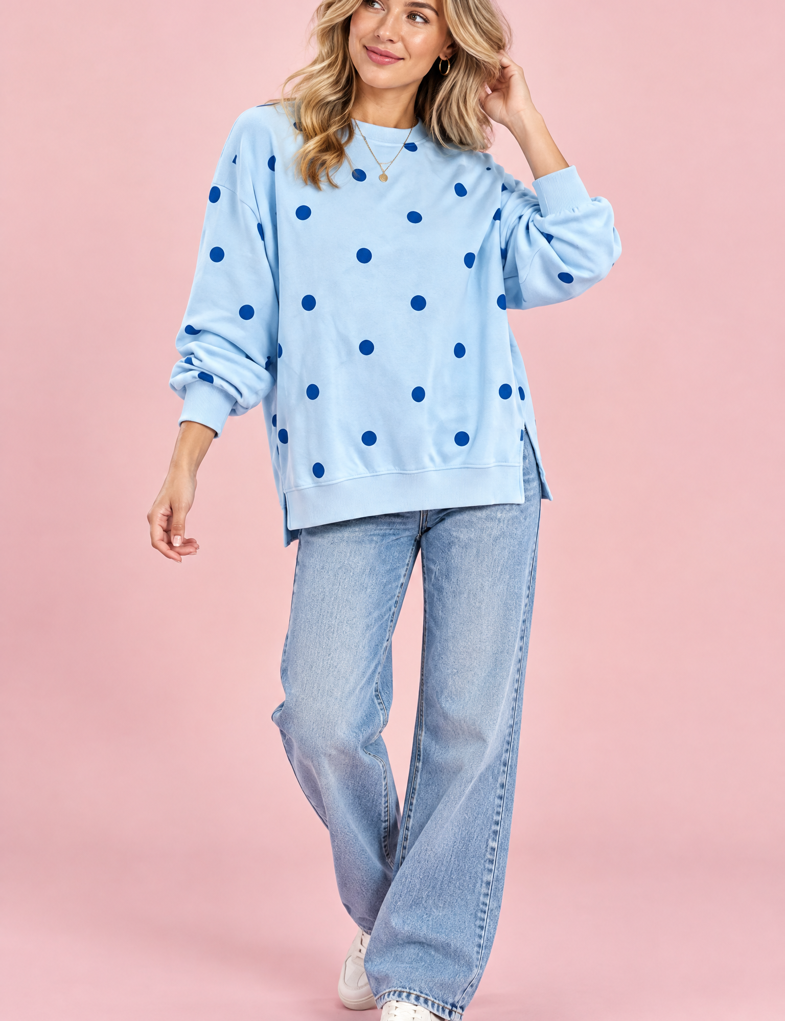 Sweat-shirt oversize bleu à pois | Vue de face | Lounelle Paris