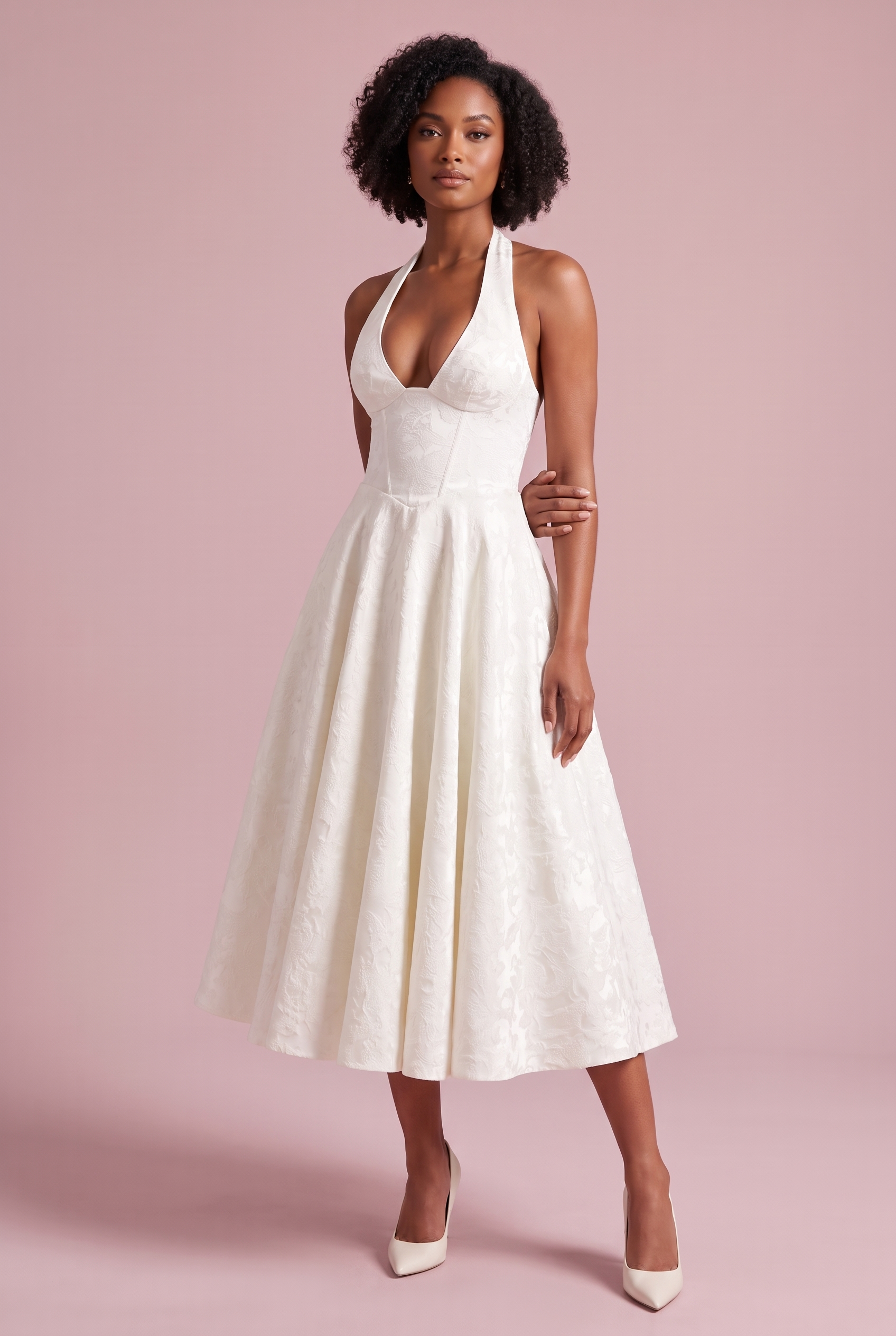 Robe midi jacquard à encolure dos nu écru | Porté sur une autre silhouette | Lounelle Paris