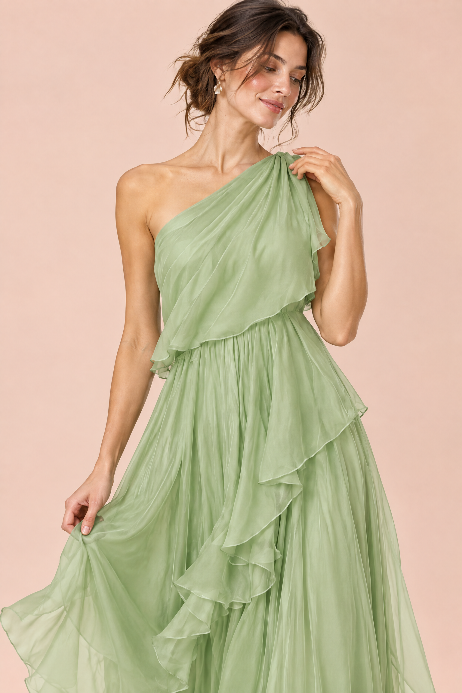 Robe verte asymétrique à volants | Vue rapprochée | Lounelle Paris