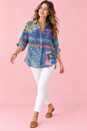 Chemise longue fleurie bleue à col | Vue en mouvement | Lounelle Paris