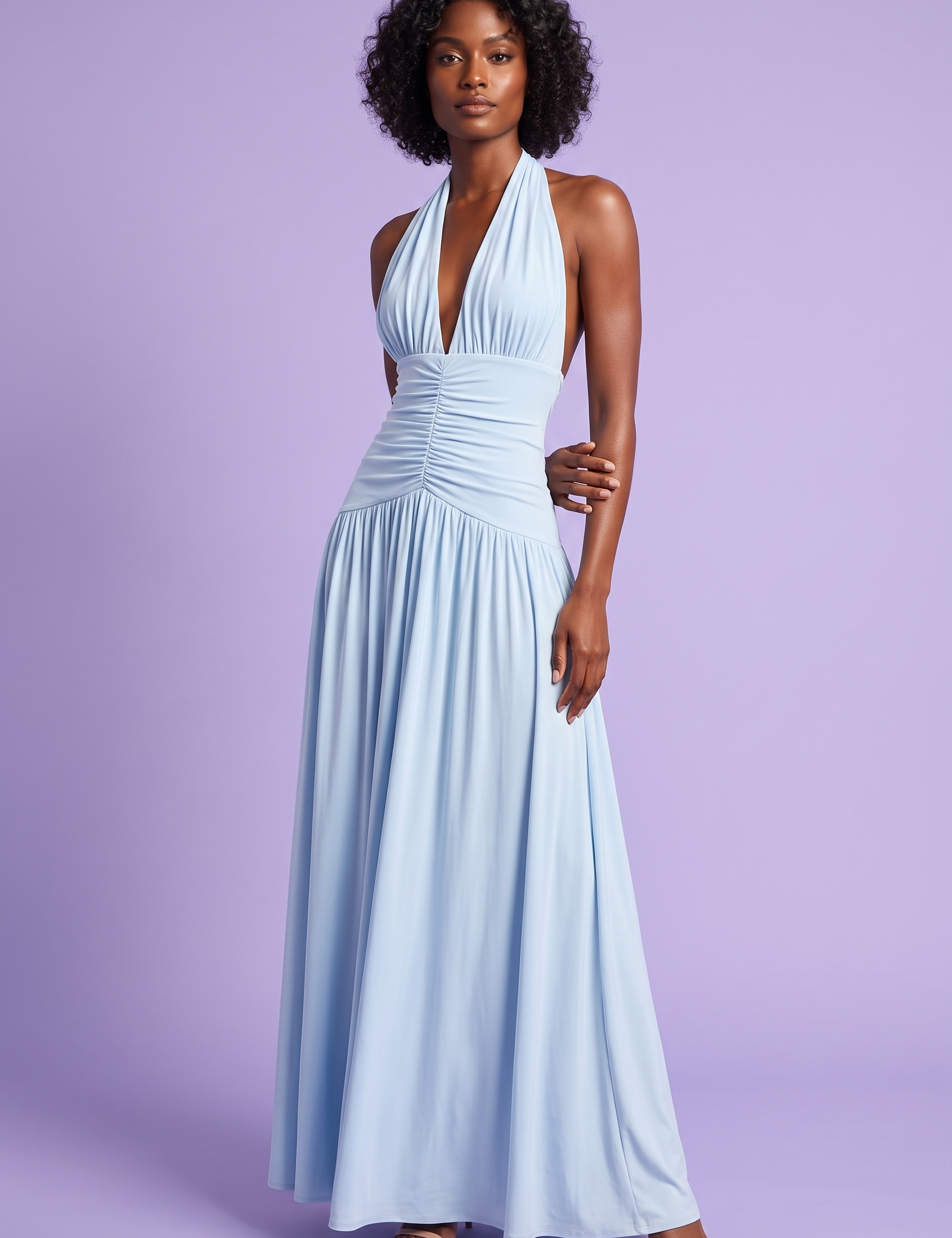 Robe longue bleu clair à décolleté plongeant et fronces | Vue de face | Lounelle Paris