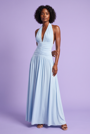 Robe longue bleu clair à décolleté plongeant et fronces | Vue de face | Lounelle Paris
