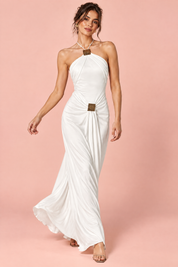 Robe longue blanche froncée à encolure américaine | Vue en mouvement | Lounelle Paris