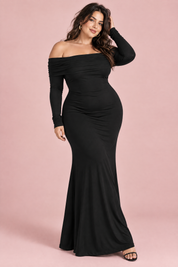Robe longue noire asymétrique à fronces et drapé | Porté sur une silhouette plus ronde | Lounelle Paris