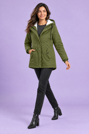 Parka kaki oversize à capuche | Vue en mouvement | Lounelle Paris