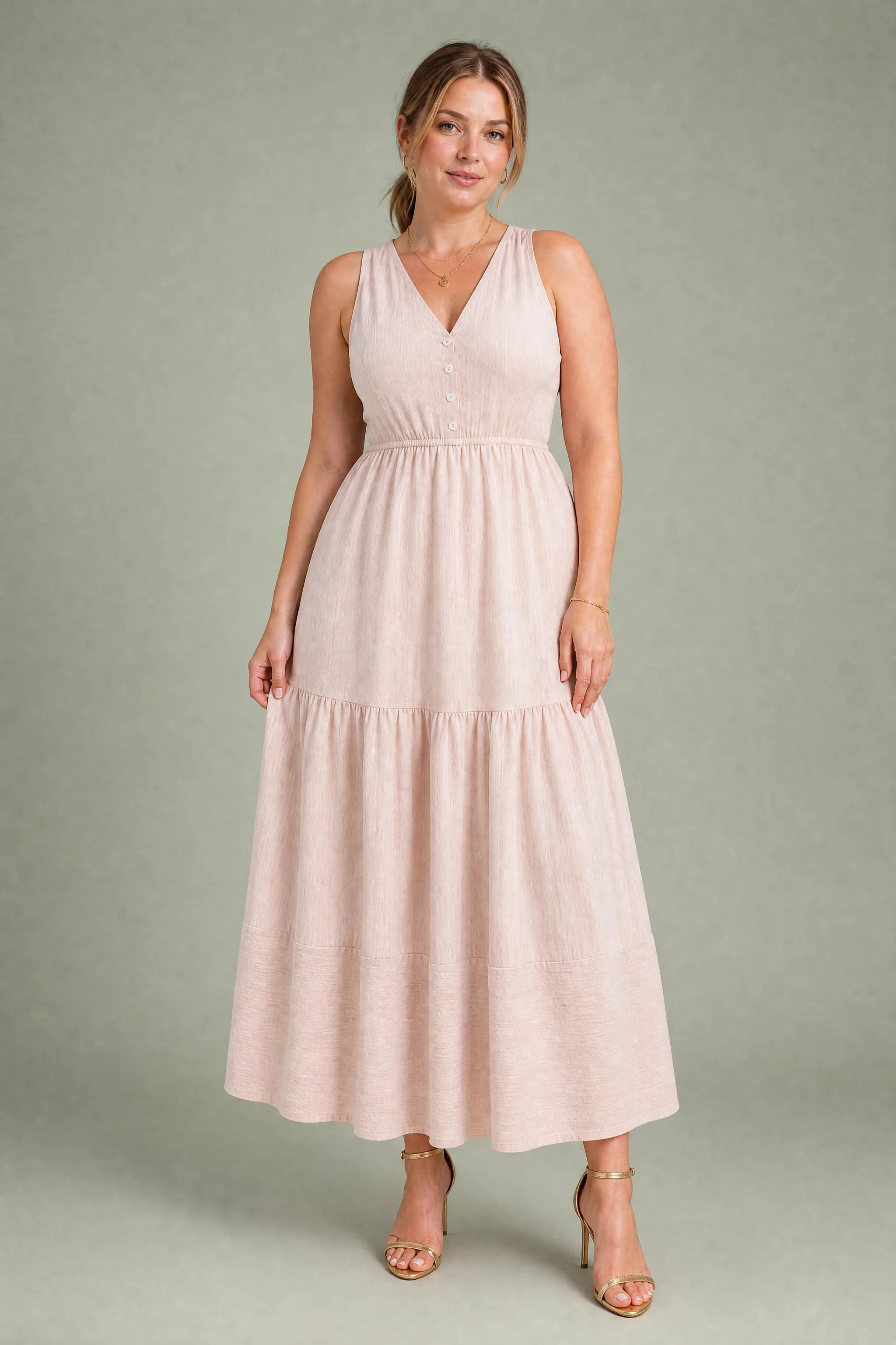 Robe abricot col V à volants | Porté sur une autre silhouette | Lounelle Paris