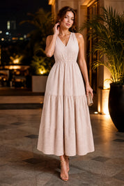 Robe abricot col V à volants | Deuxième photo lifestyle | Lounelle Paris