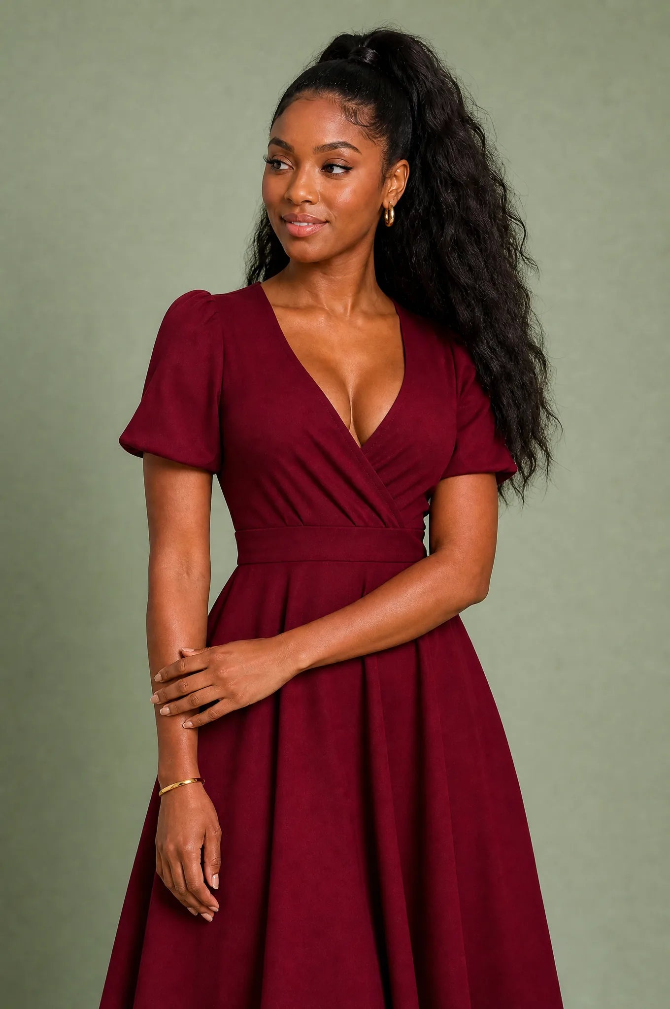 Robe col V croisé manches bouffantes | Vue rapprochée | Lounelle Paris