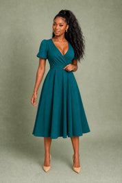 Robe col V croisé manches bouffantes | Variante Vert | Lounelle Paris