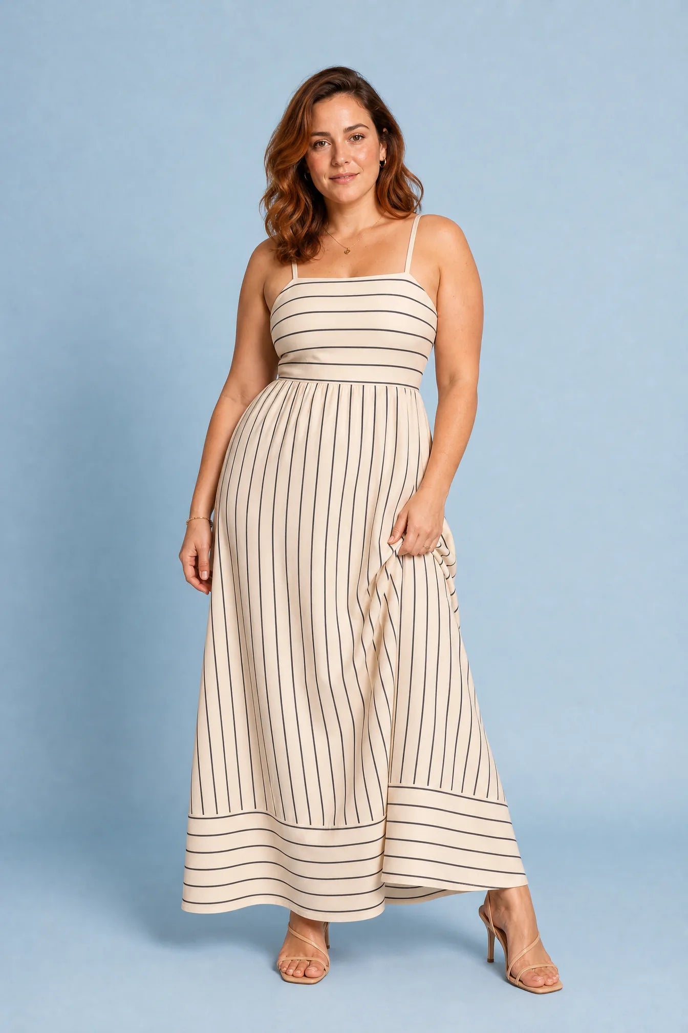 Robe longue beige rayée dos nu | Porté sur une autre silhouette | Lounelle Paris