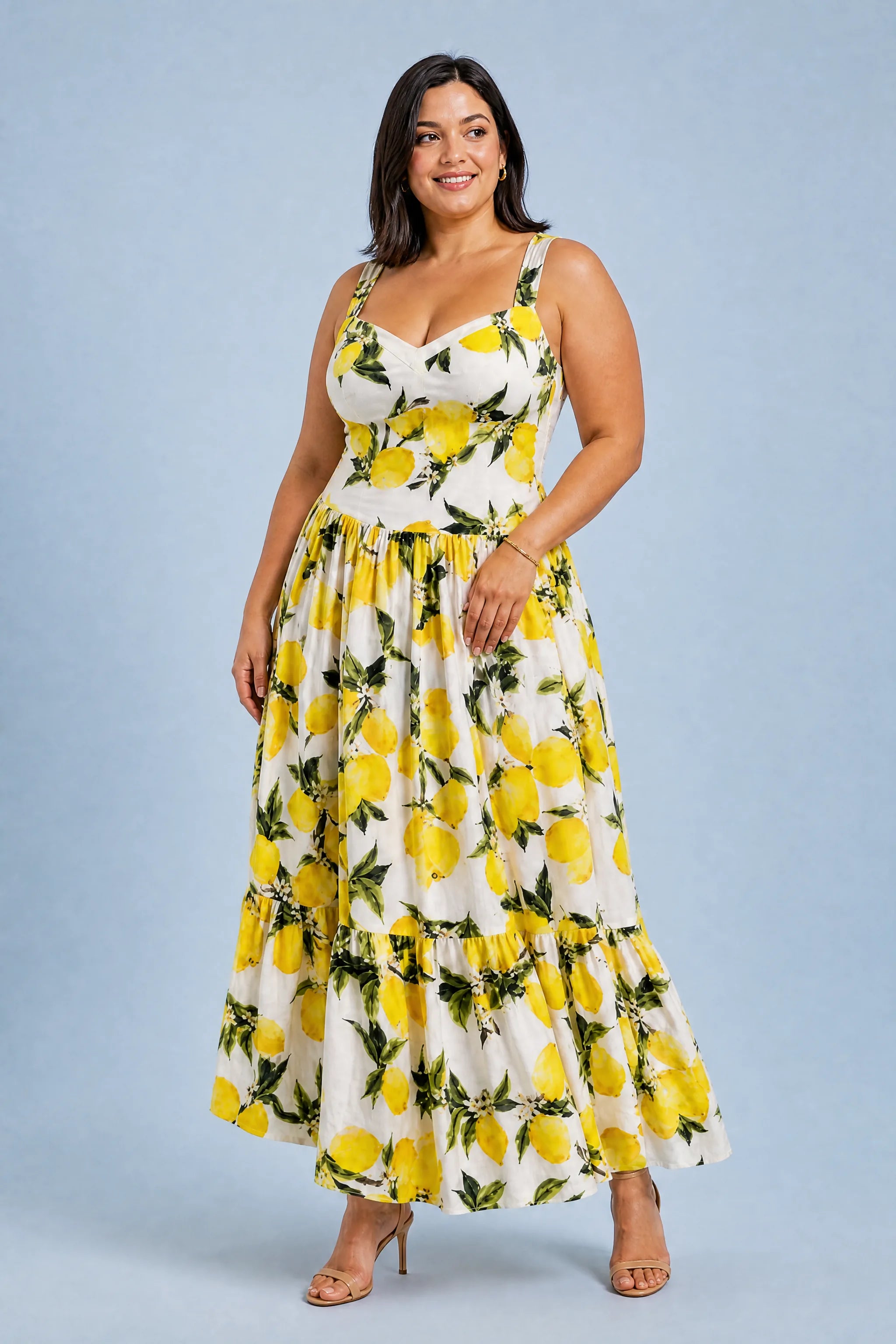 Robe longue blanche imprimée à bretelles | Porté sur une silhouette plus ronde | Lounelle Paris