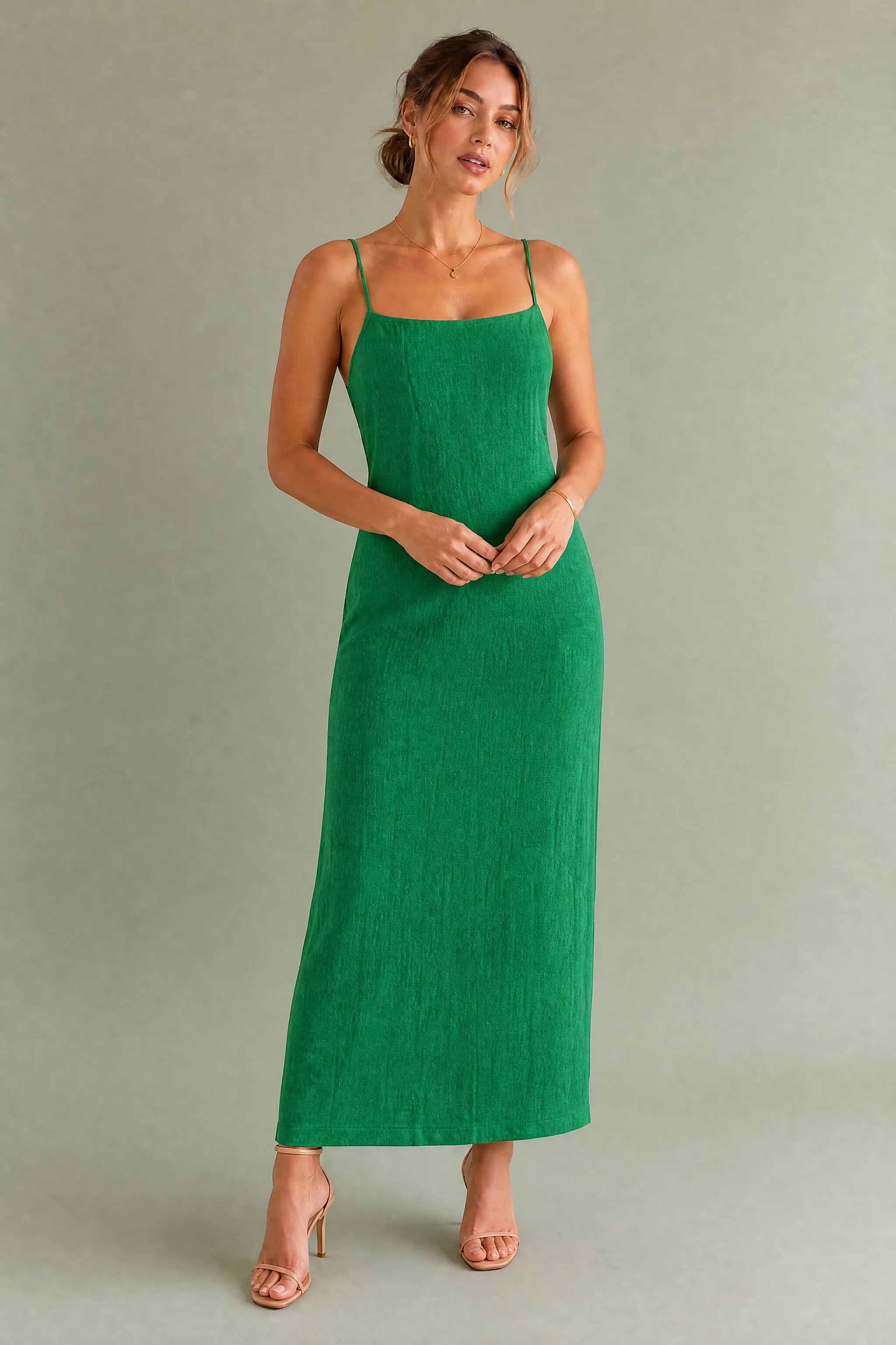 Robe longue bretelles encolure carrée | Variante Vert | Lounelle Paris