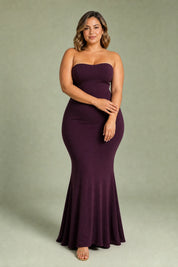 Robe longue prune bustier dos nu | Porté sur une silhouette plus ronde | Lounelle Paris