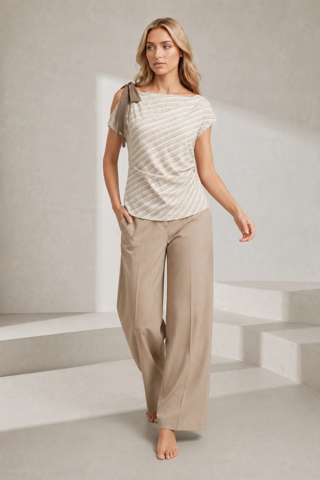 Top beige asymétrique épaule dénudée | Lounelle Paris