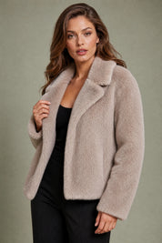 Veste beige effet fausse fourrure | Vue rapprochée | Lounelle Paris
