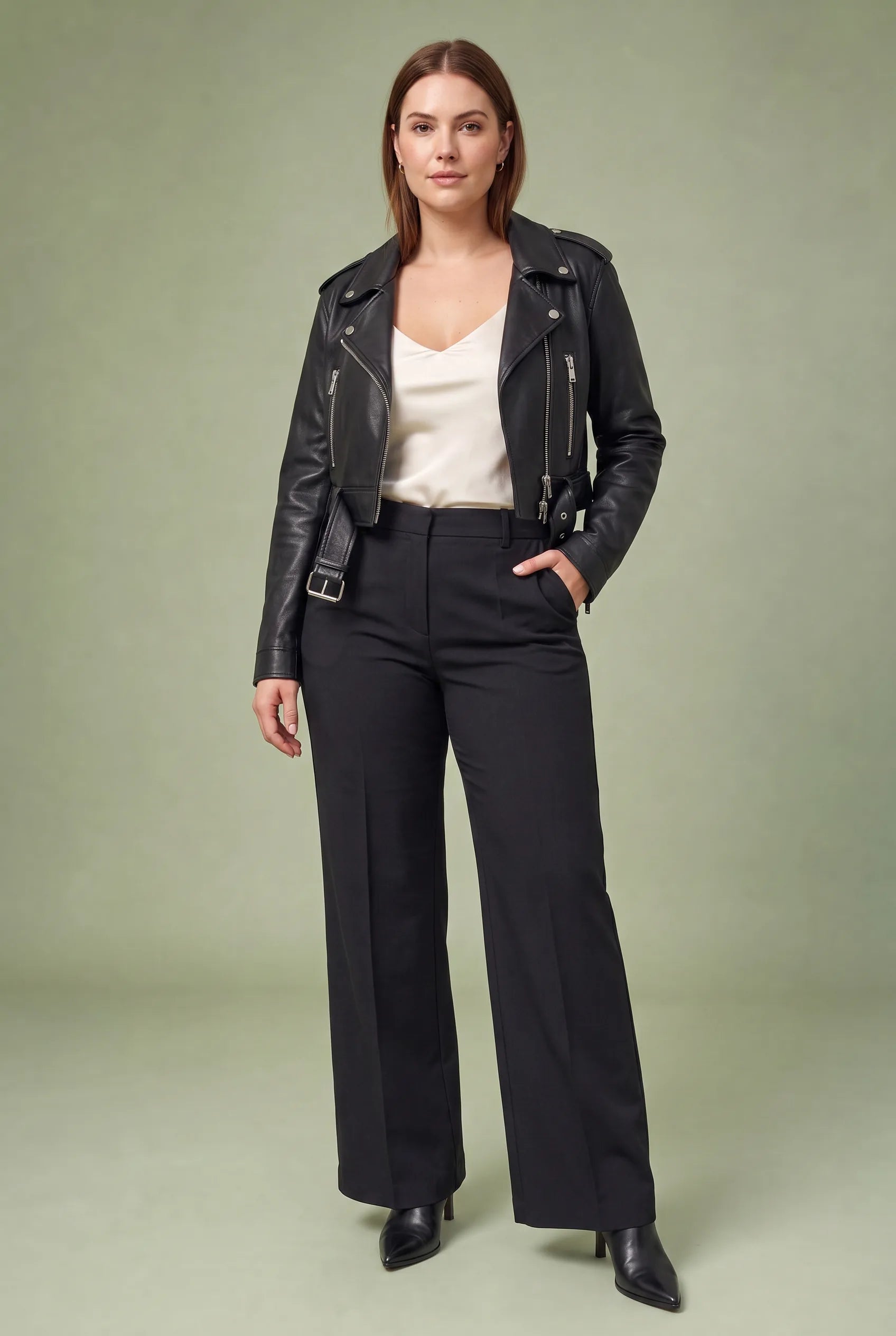 Veste biker noire asymétrique | Porté sur une autre silhouette | Lounelle Paris