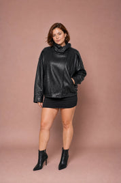 Veste en cuir ample col montant | Porté sur une autre silhouette | Lounelle Paris