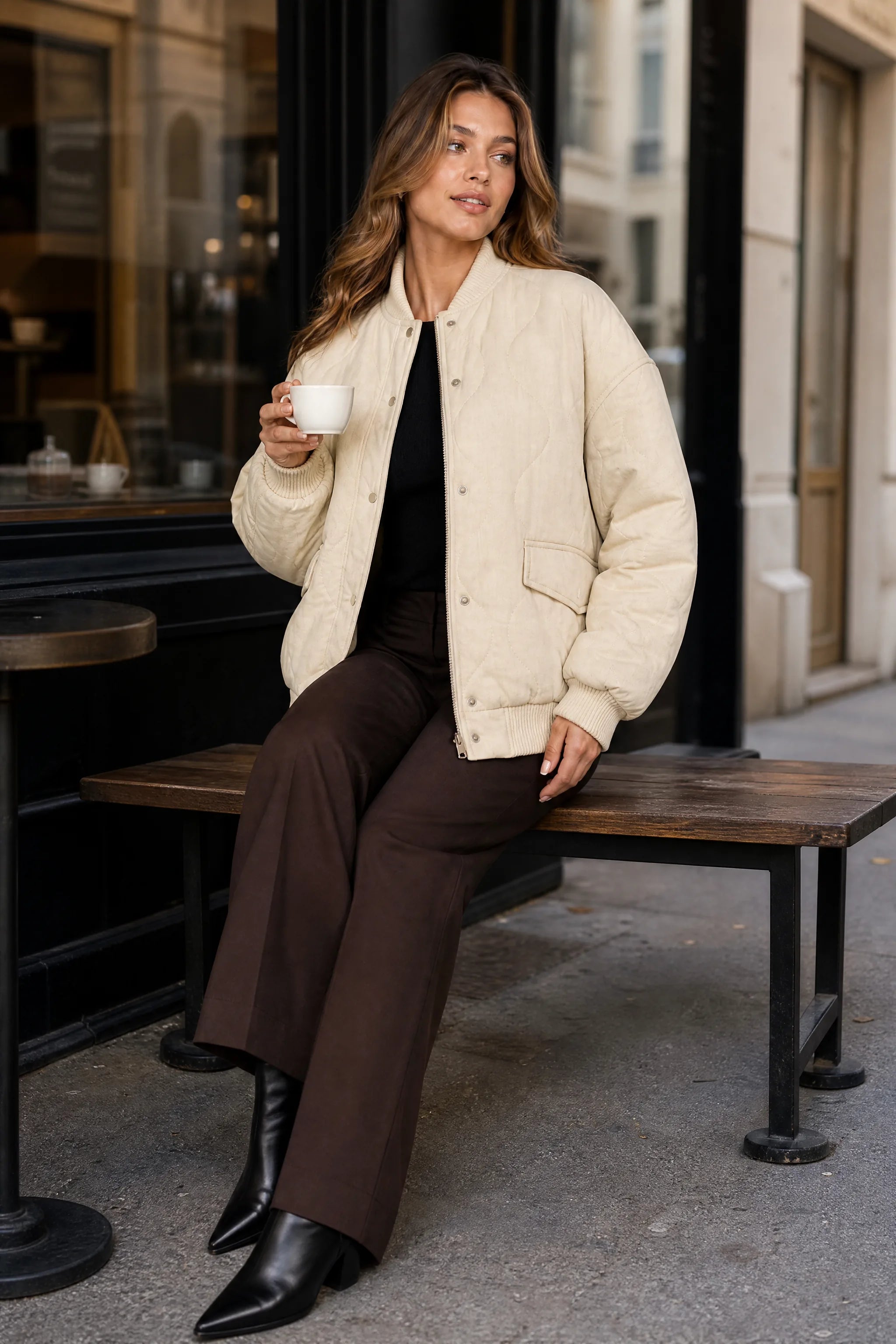 Veste matelassée ample col montant | Photo lifestyle | Lounelle Paris