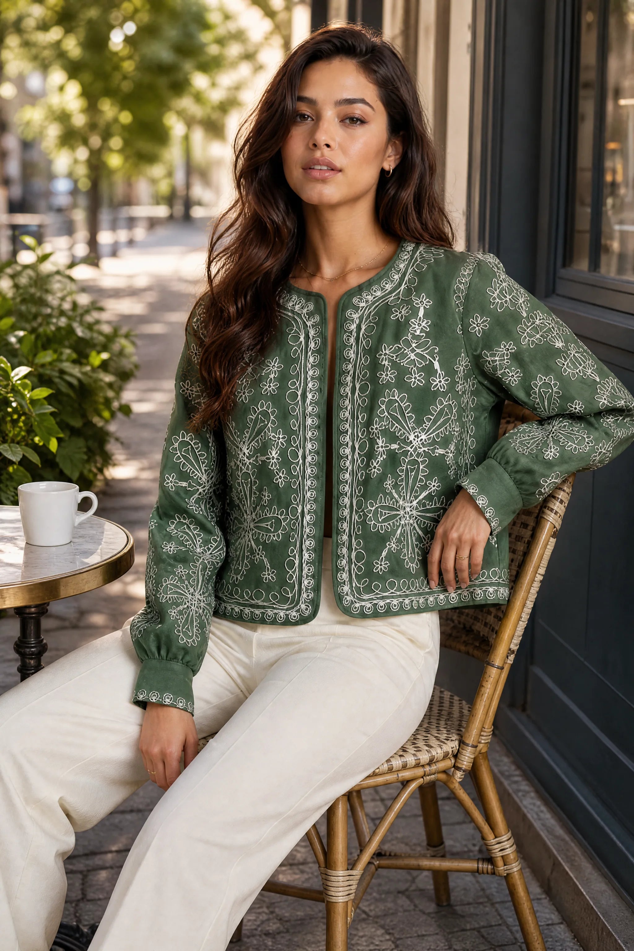 Veste matelassée verte imprimée | Photo lifestyle | Lounelle Paris
